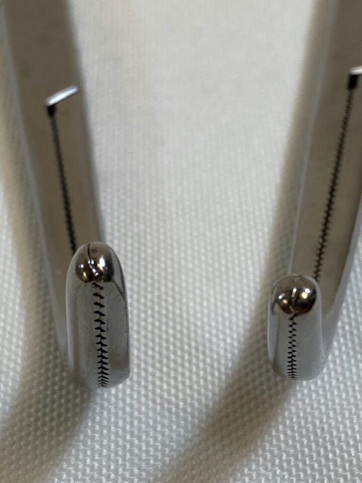 V. MUELLER SU-10596 Bevan Gall Bladder Forceps 8" — photo 4