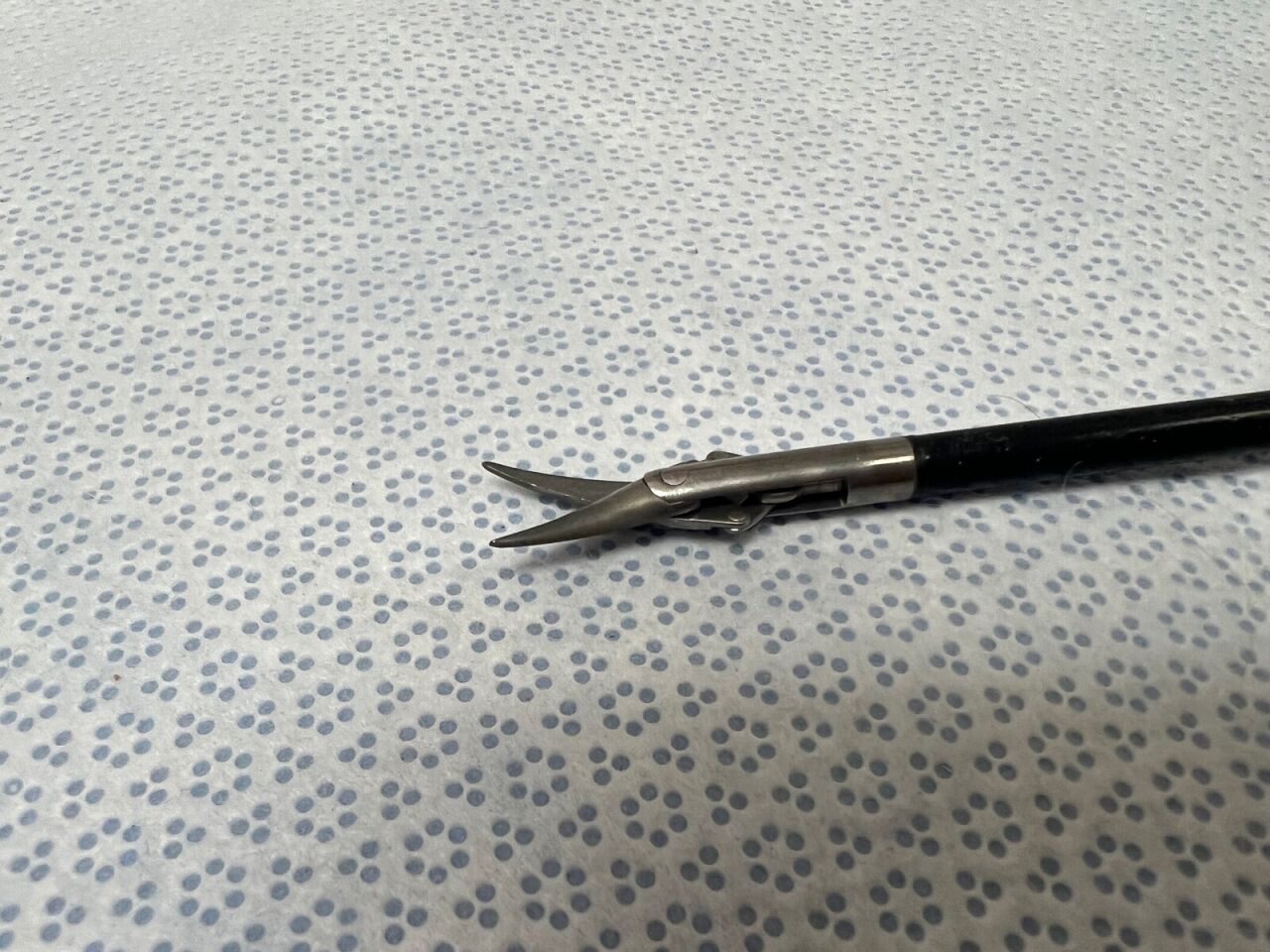 LINVATEC 116708 Laparoscopic Metzenbaum Double Action Curved Scissors — photo 3
