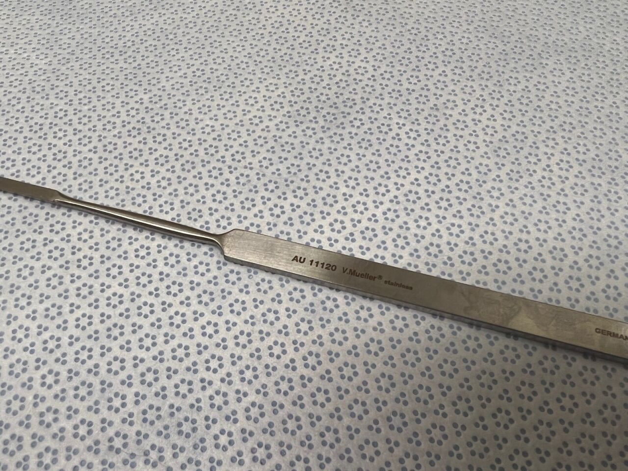 V. MUELLER AU11120 Surgical 7 1/8" Lempert Narrow Elevator, 3.2mm Wide Blade — photo 2