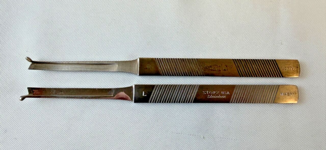 KARL STORZ N-4376 N-4377 Pair of Silver 4mm Osteotomes Curved R&L w/ Guard L:7.2"