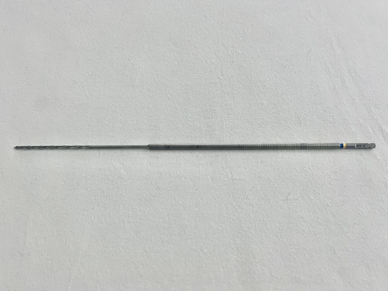 SYNTHES 03.010.060 Three-Fluted Calibrated Drill Bit 3.2mmX330mm — photo 1