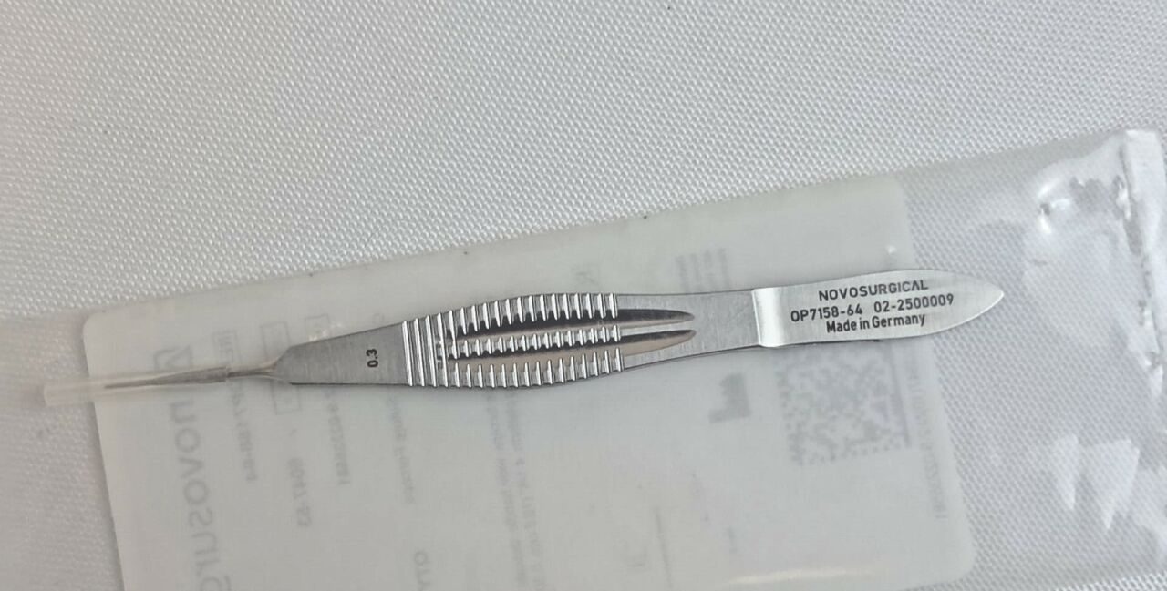 NOVO SURGICAL OP7158-64 Castroviejo Suture Forceps 4 1/4" 1x2 Teeth — photo 2