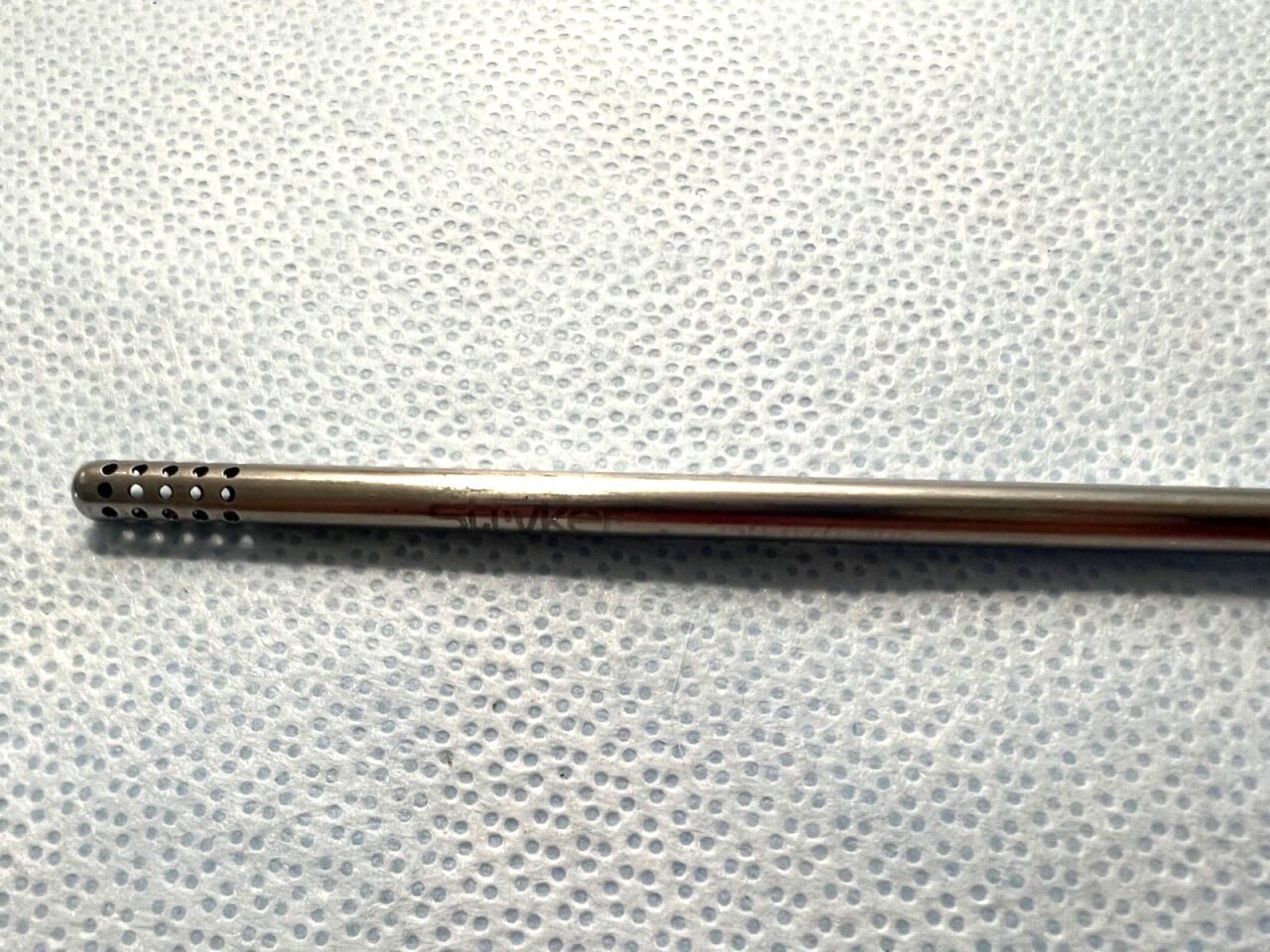 STRYKER 250-070-406 StrykeFlow Laparoscopic Irrigation Pool Vented Tip 5mmX32cm — photo 2