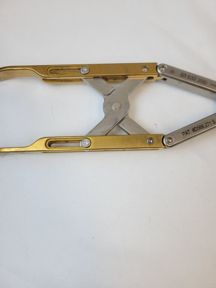 SYNTHES 03.632.200 Parallel Compression Forceps — photo 3