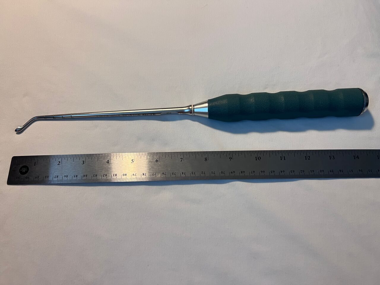 SYNTHES 389.838 Reverse Angled  5.5mm Curved Bone Curette — photo 2