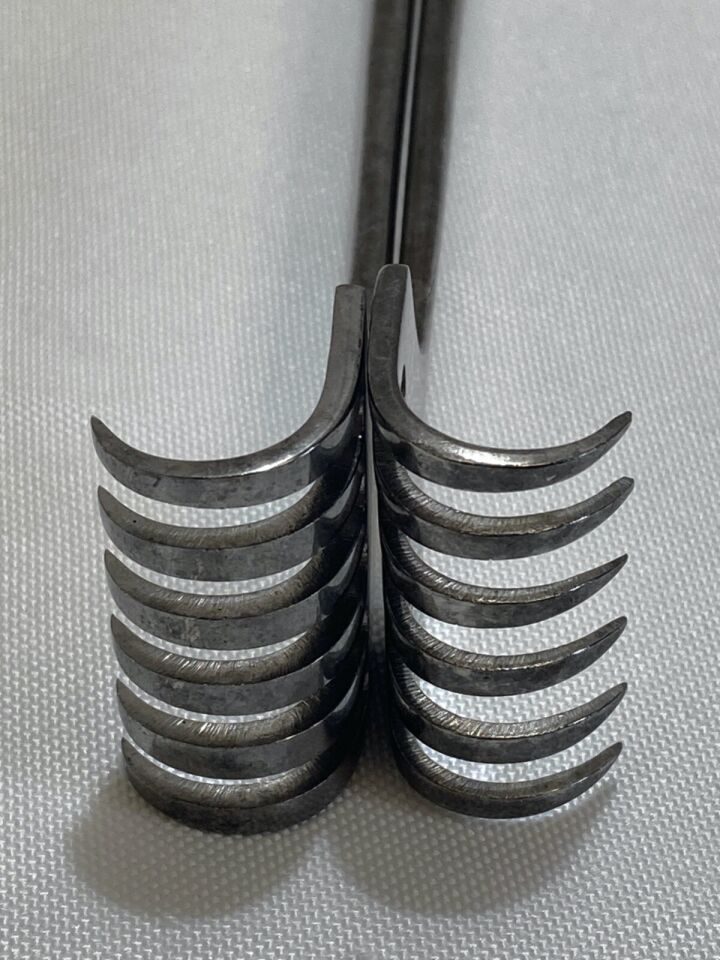 SKLAR Volkman 6 Sharp Prong 9" Retractors Pair — photo 4