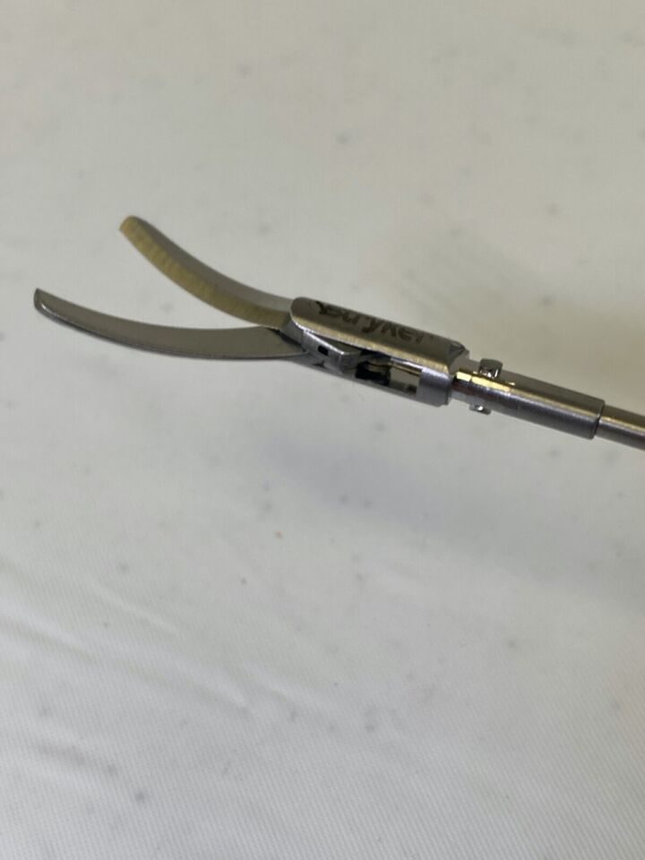 STRYKER 250-080-752 45cm x 5mm Long Jaw Curved Metzenbaum Scissor Lap Insert — photo 5