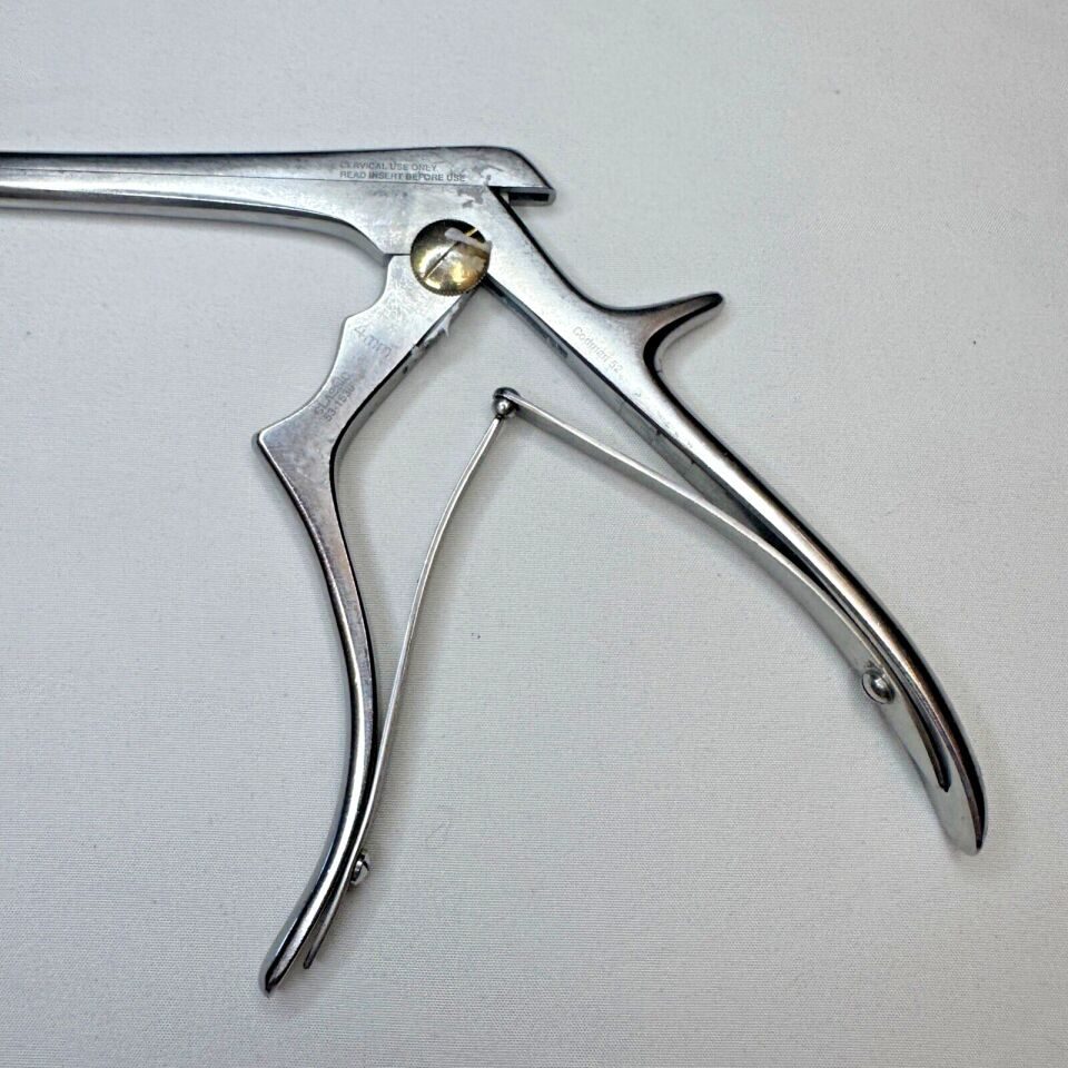 CODMAN 53-1530 Cervical Kerrison Rongeur 4mm 40deg — photo 2