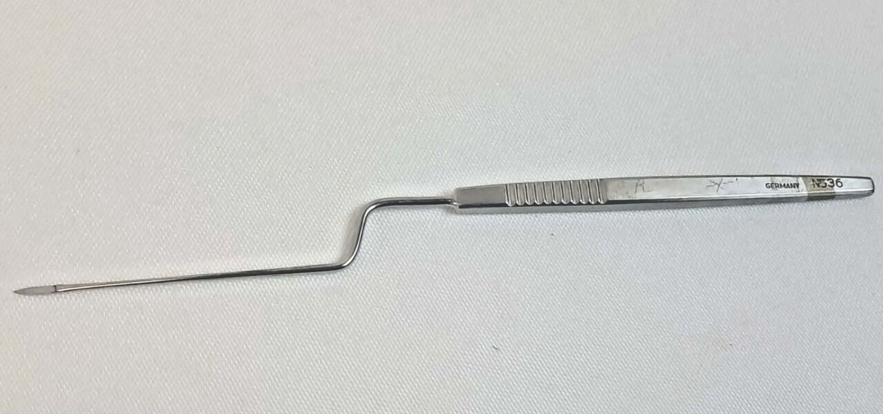 KARL STORZ N536 Bayonet Angled Sexton Ear Knife — photo 3
