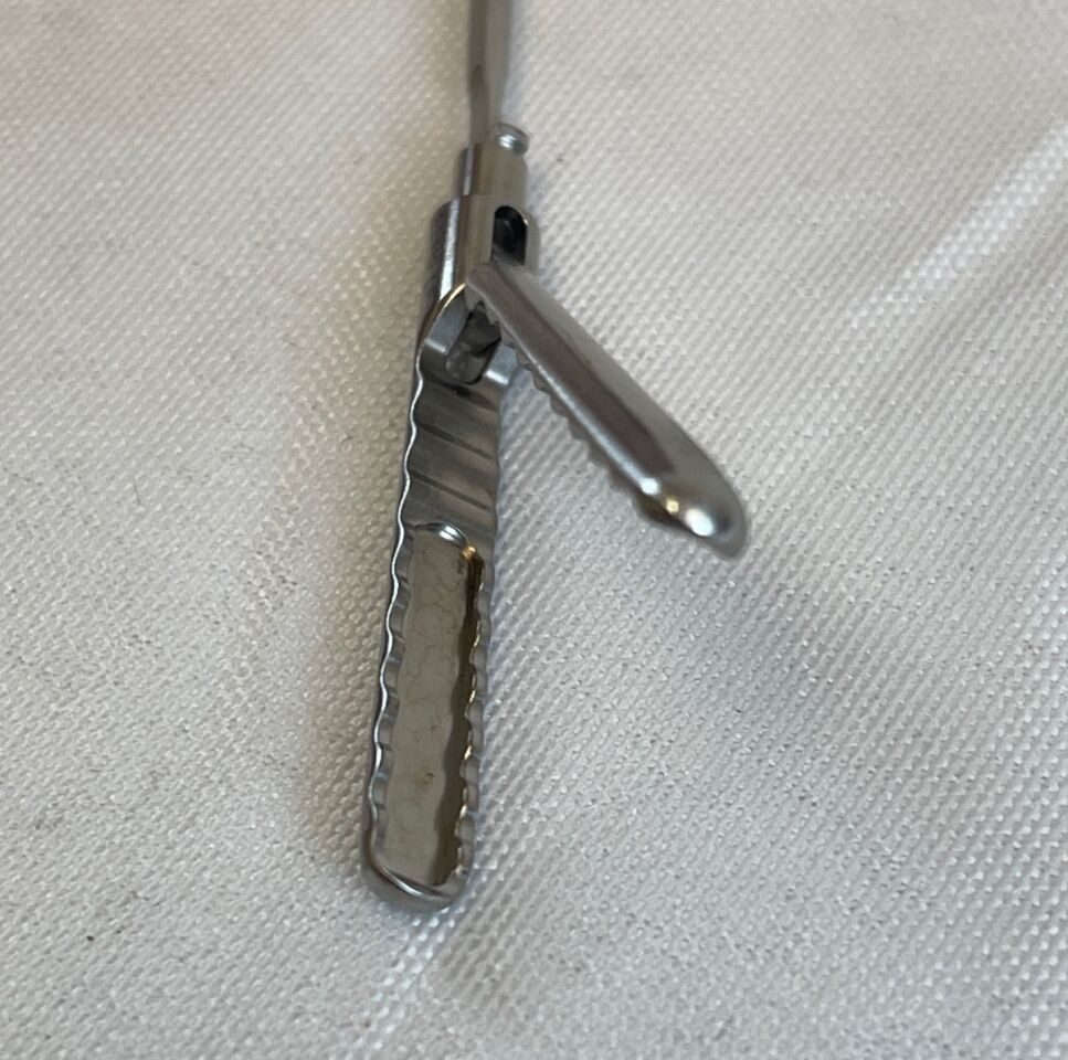 KARL STORZ 33410LF Wavy Grasping Forceps ClickLine Insert 5mm X 43cm — photo 5