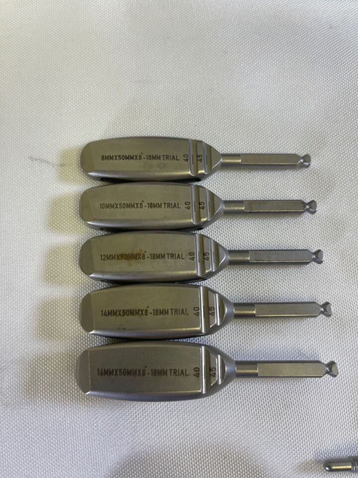STRYKER Various AVS ARIA PEEK Spacer Trials Set w/ Tray — photo 9