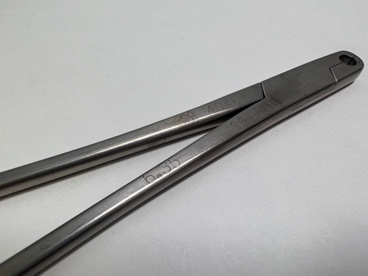 LS-200 6.35mm Holding Forceps — photo 3