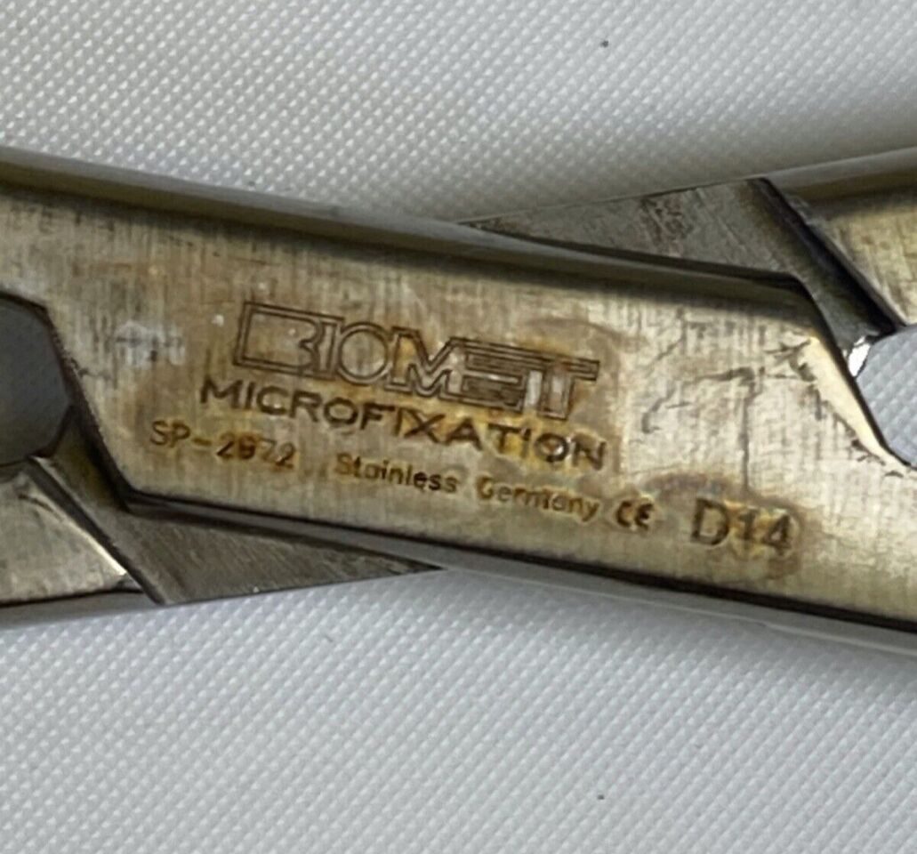 BIOMET MICROFIXATION SP-2972 Mandible Fracture Modified Holding Forcep — photo 2
