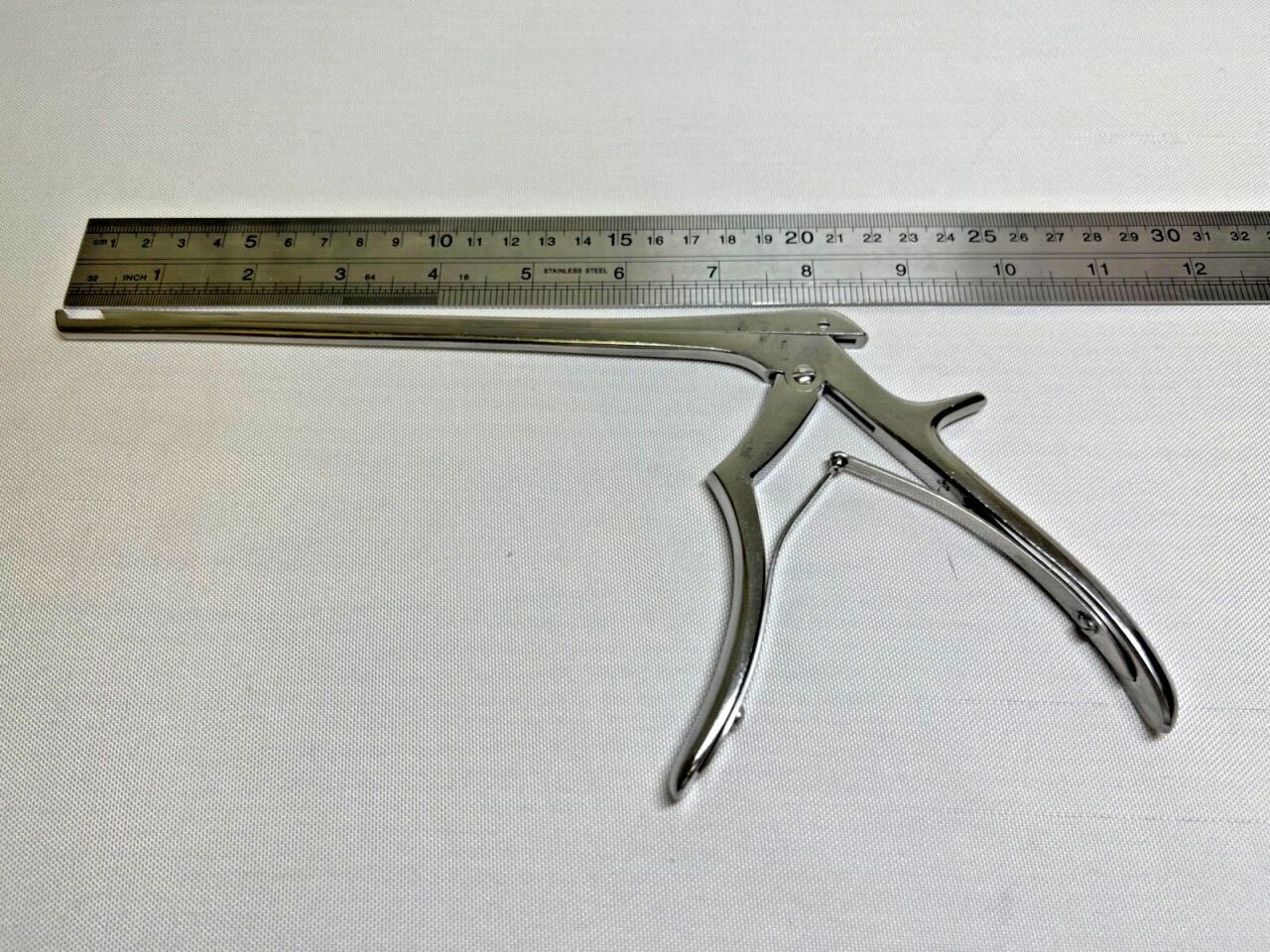 CODMAN 53-1420C 5mm x 40deg Up x 8" Kerrison Rongeur — photo 6