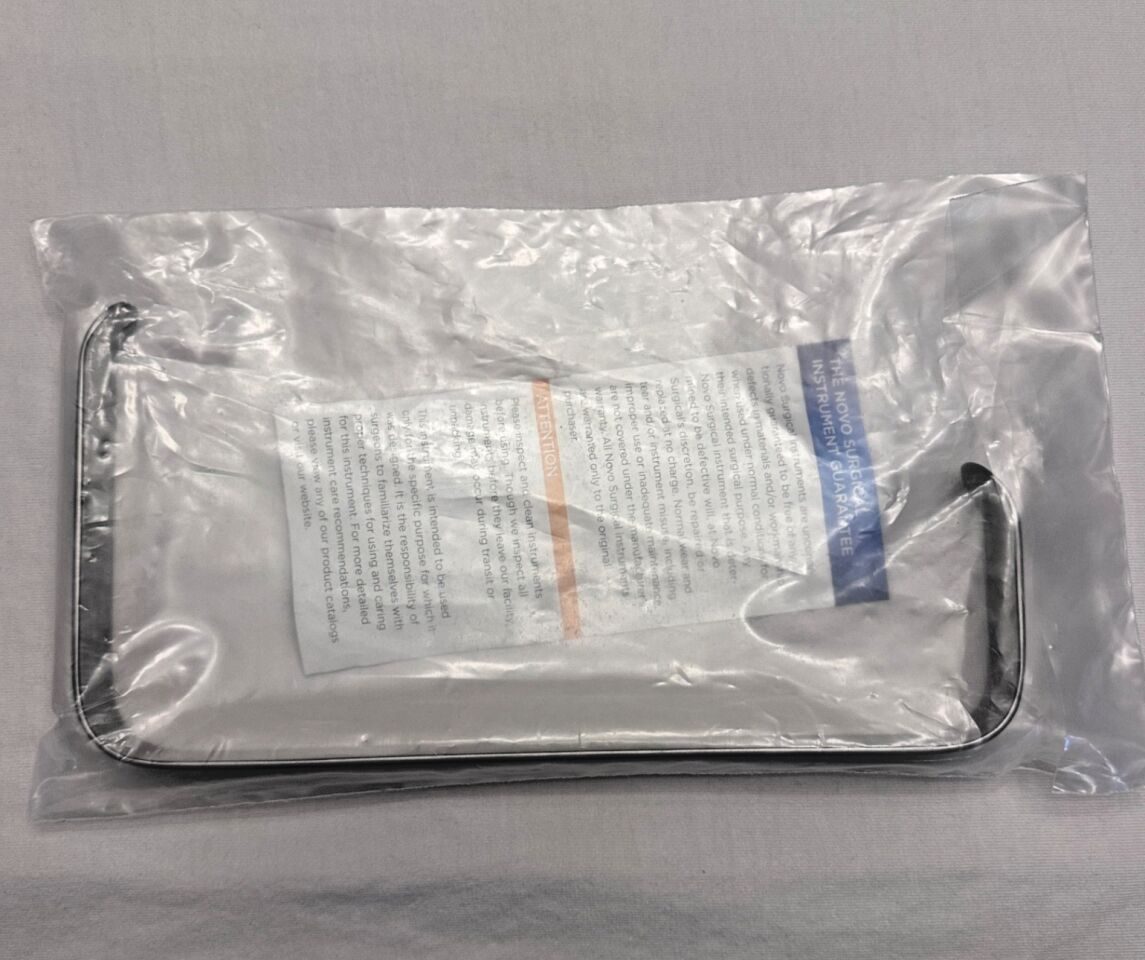 NOVO SURGICAL G3326-67 Sofield Retractor Double-Ended 11.4 X 1.9cm X 9"
