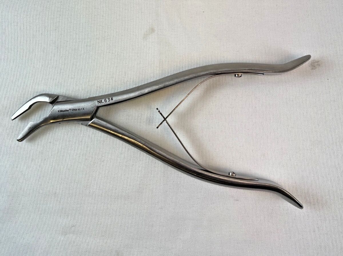 V. MUELLER NL634 Stookey Rongeur Angled Jaw 3mm Bite 19cm Long Orthopedics Neuro — photo 1