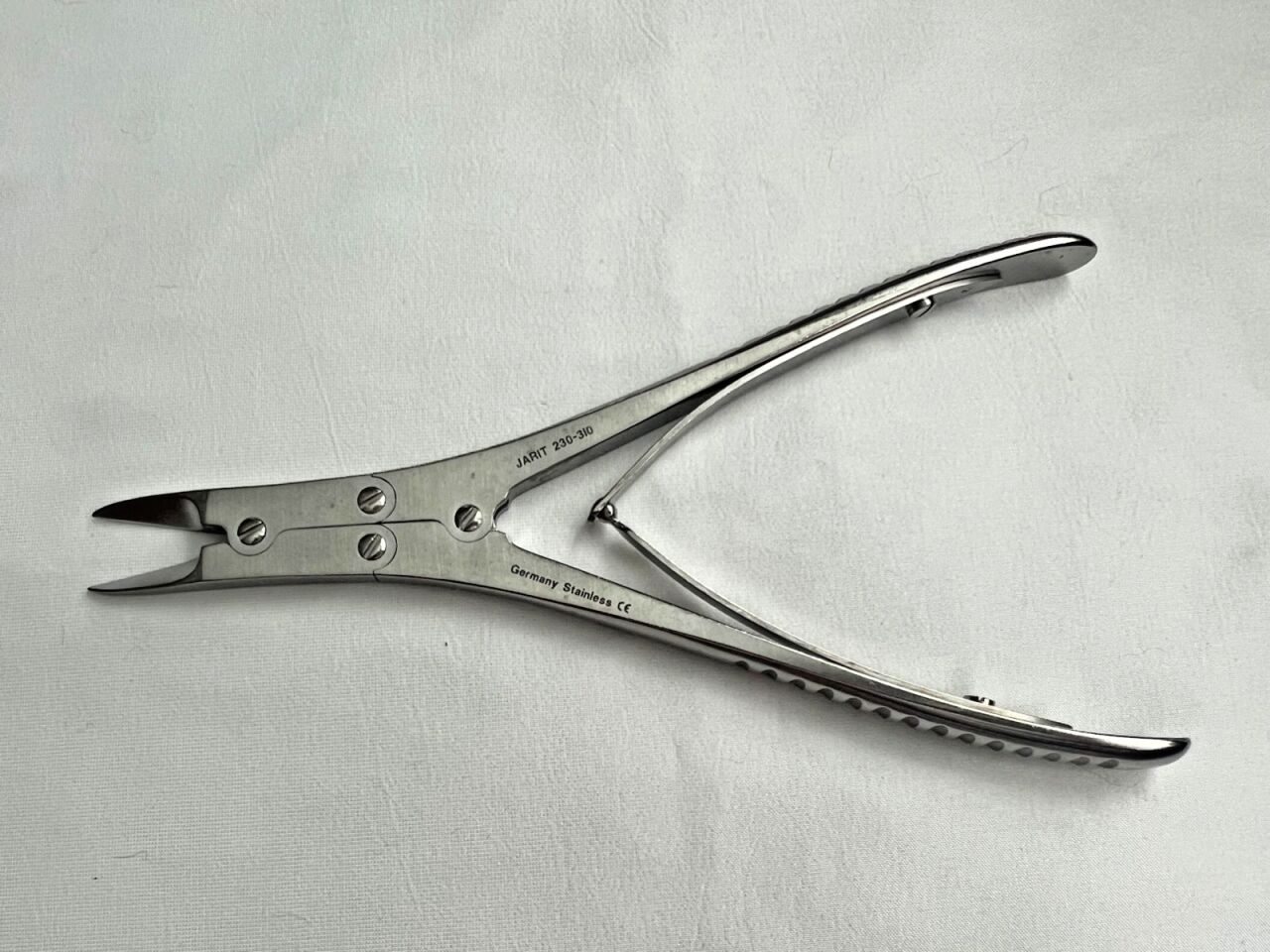JARIT 230-310 Ruskin-Liston Bone Splitting Forceps 19mm Angled Up Jaws 7" Length