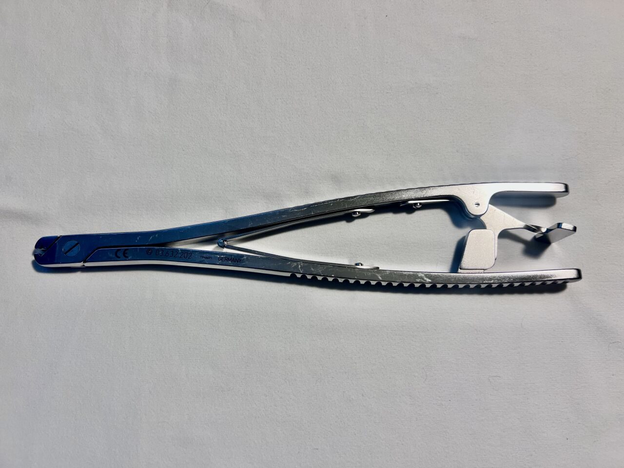 SYNTHES 03.632.202 MATRIX Spine System Holding Forceps 5.5mm & 6mm — photo 1