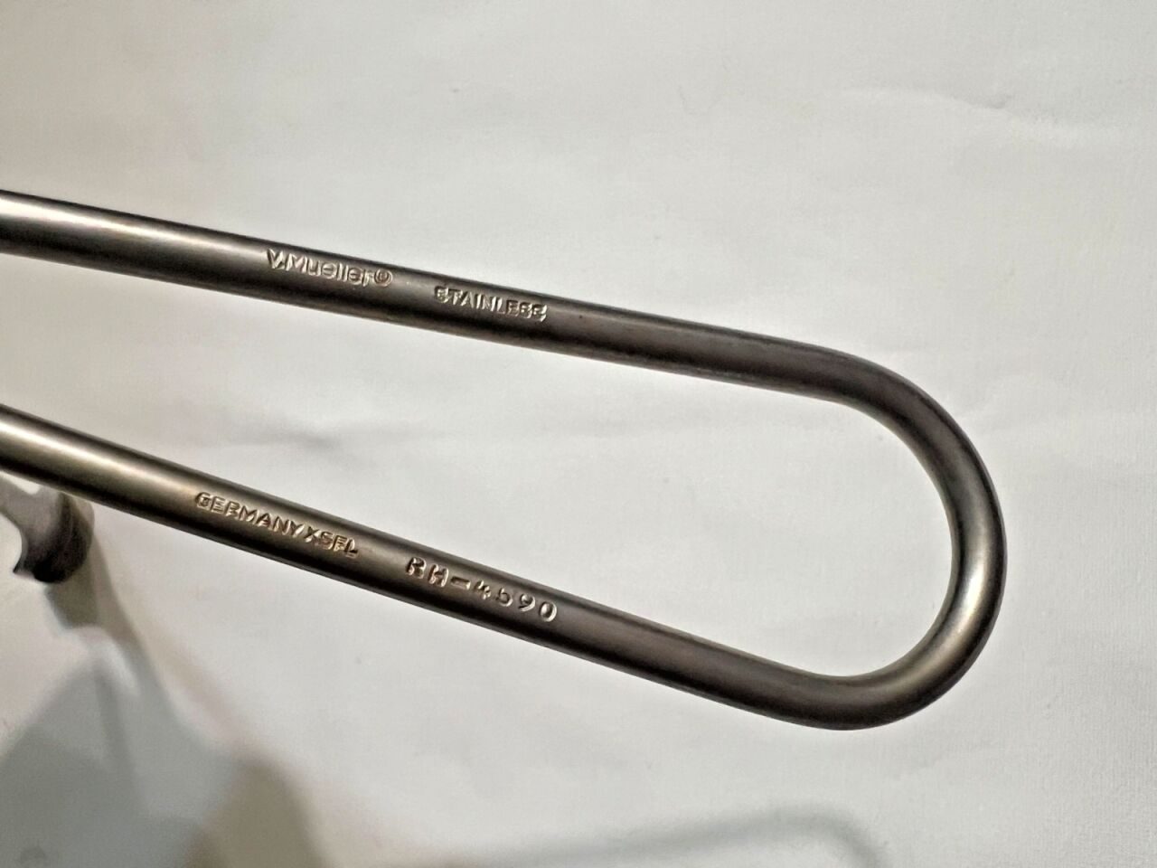 V. MUELLER RH-4590 Lothrop Soft Palate Retractor Angled 18mm Tip X 5-1/2" Length — photo 3