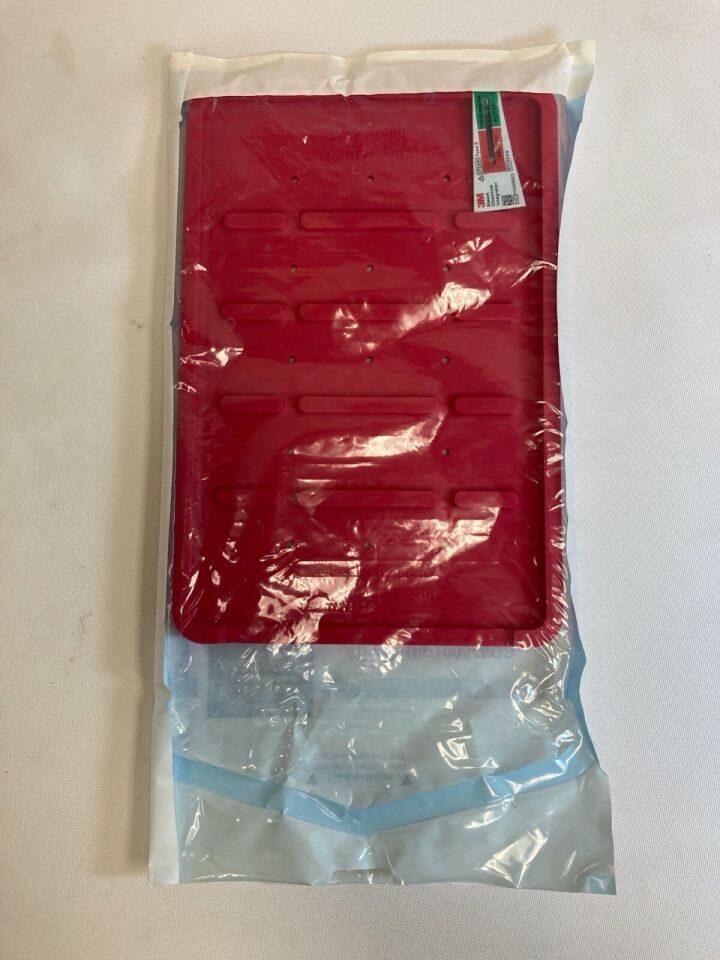 VISCOT MEDICAL Soffzone 6" x 9" Neutral Zone Magnetic Surgical Tray — photo 4