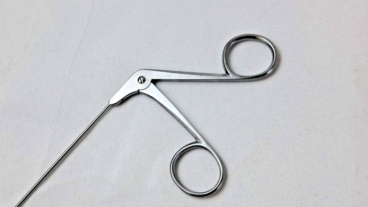 PILLING Jako Kleinsasser 2mm Upbite Biopsy Cup Forceps — photo 3