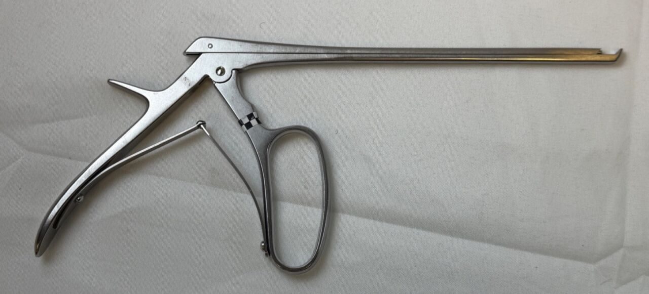 WIGGINS 52-182-05E/FS 5mm x 40deg Up x 8" Ferris Smith Handle Kerrison Rongeur — photo 8