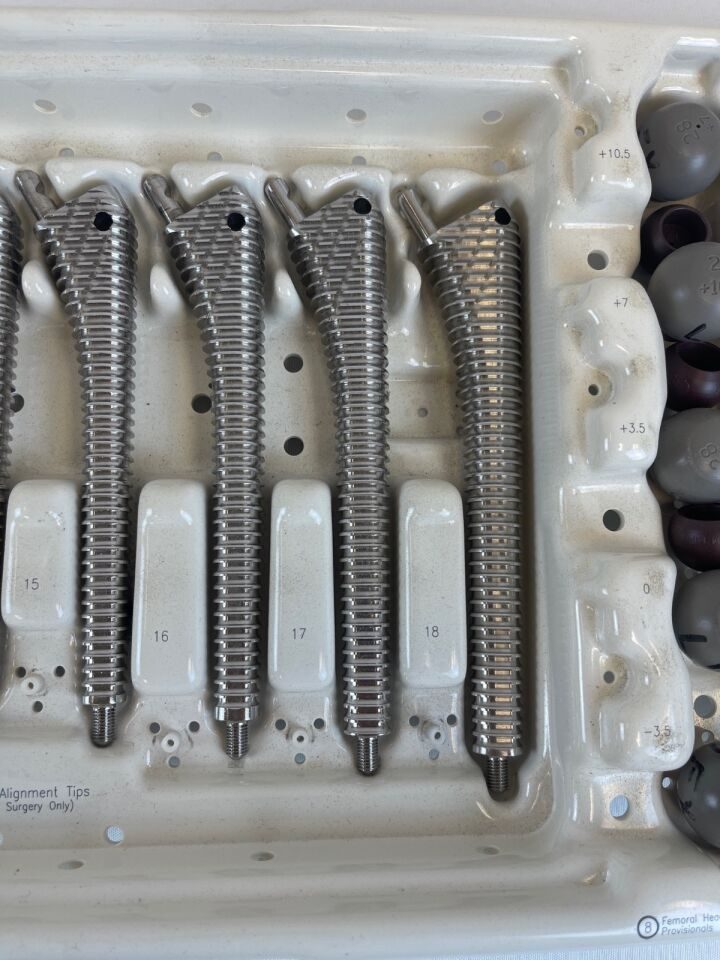 ZIMMER 7897-91-10 Versys System Rasp Tray w/ Extra — photo 5