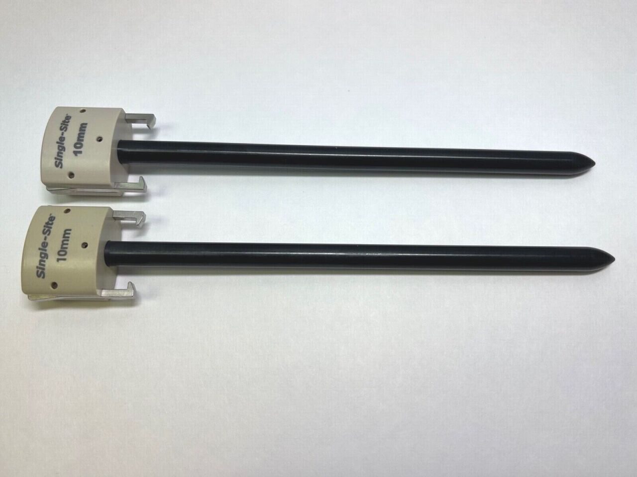 INTUITIVE DA VINCI 428084-01 428084-02 Single-Site 10mm Blunt Obturator Lot of 2 — photo 1