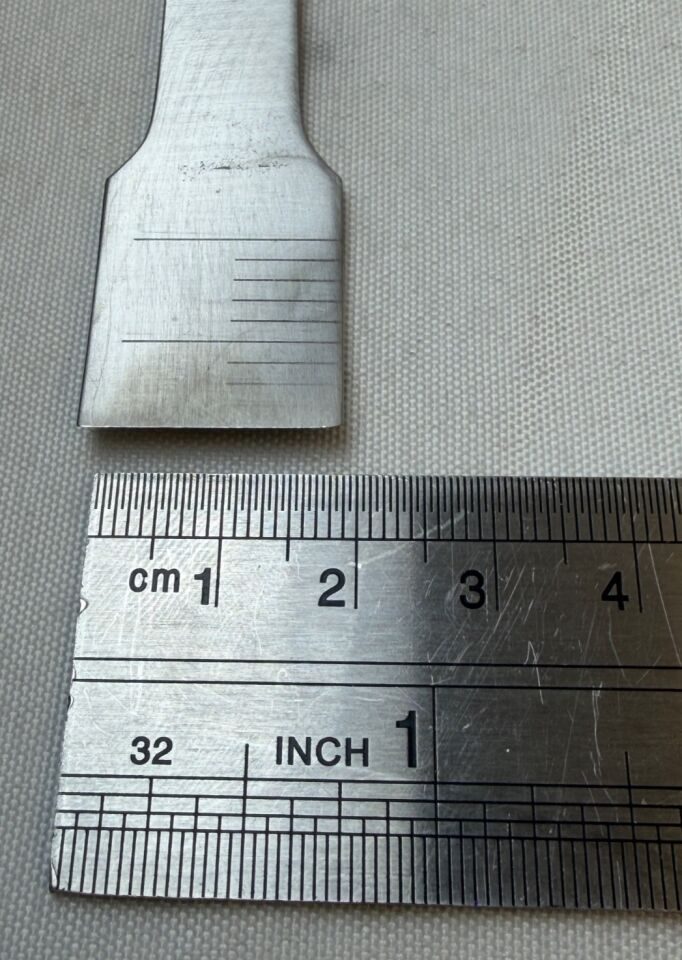 W. LORENZ 02-8317 Markowitz Cranial Osteotome 20mm Curved x 7" Calibrated — photo 7