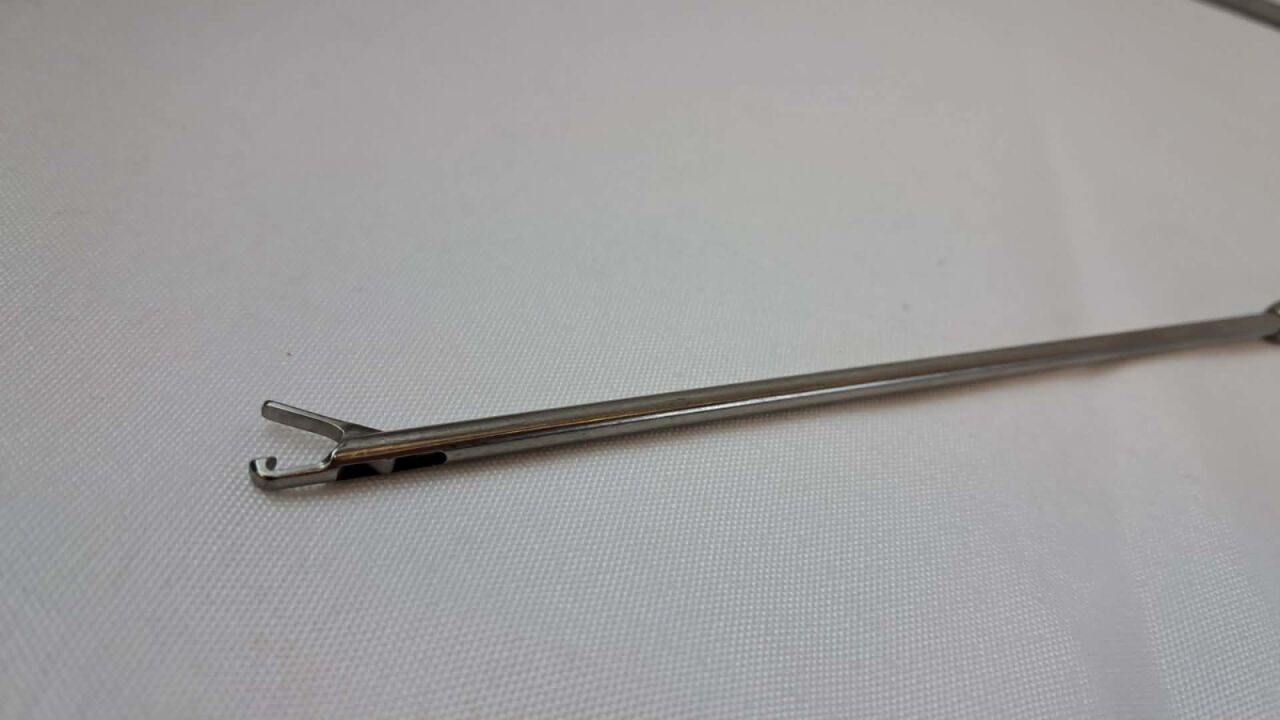 SWISS 214575 Arthroscopic Suture Grasper Forceps Surgical Instrument — photo 4