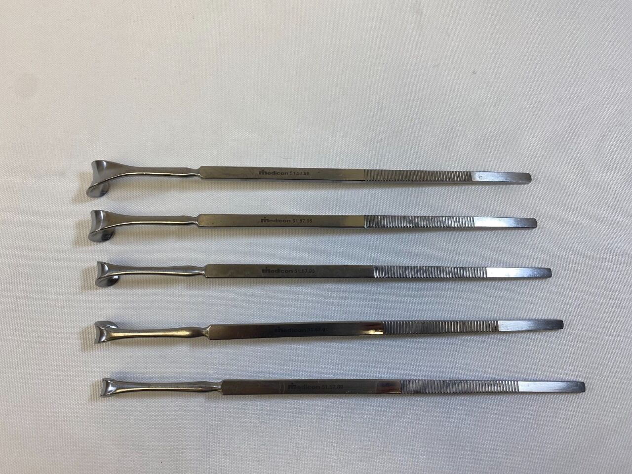 MEDICON 51.57.89, 91, 93, 95, & 51.57.98 Set of 5 Gil-Vernet Hilar Retractors