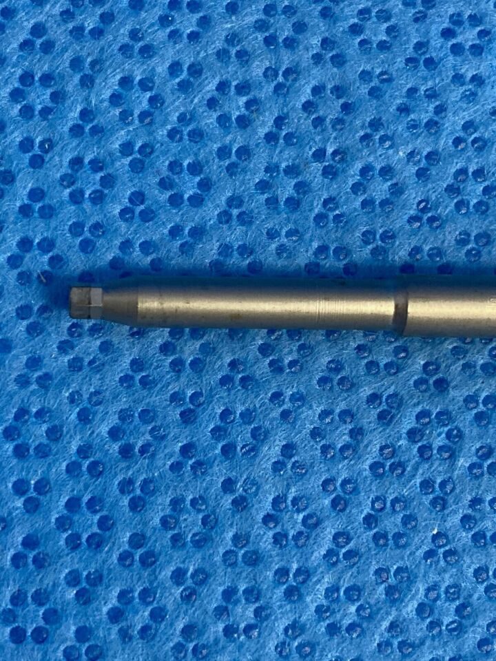 STRYKER 702482 ASNIS III Quick Connect 2.5mm Hex Cannulated Screwdriver Shaft — photo 5