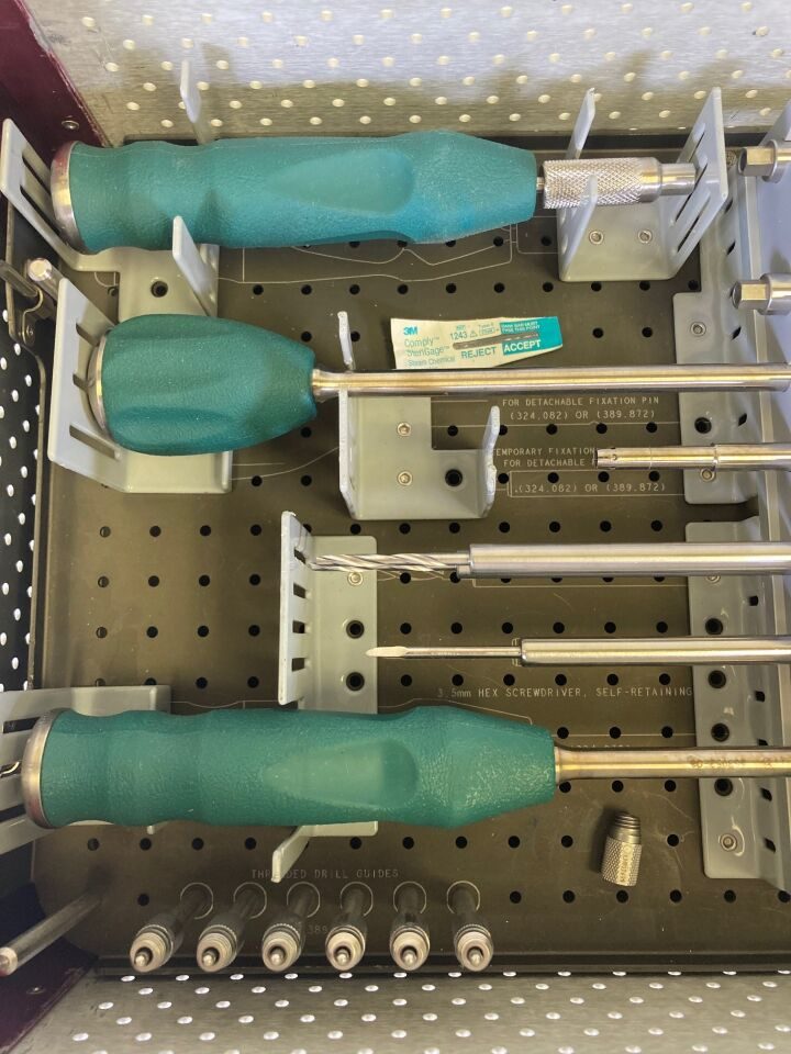 SYNTHES Custom Spine Anterior Tension Band System Instruments — photo 6