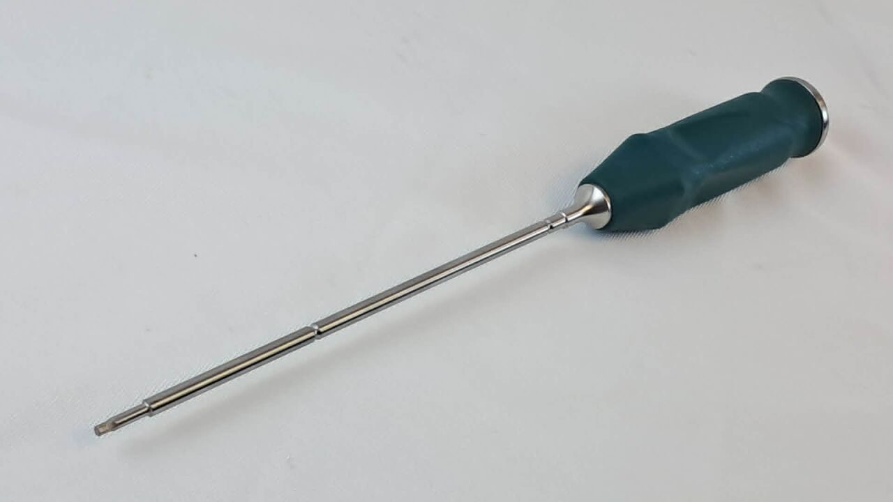 SYNTHES 388.395 2.5mm Hex Screwdriver