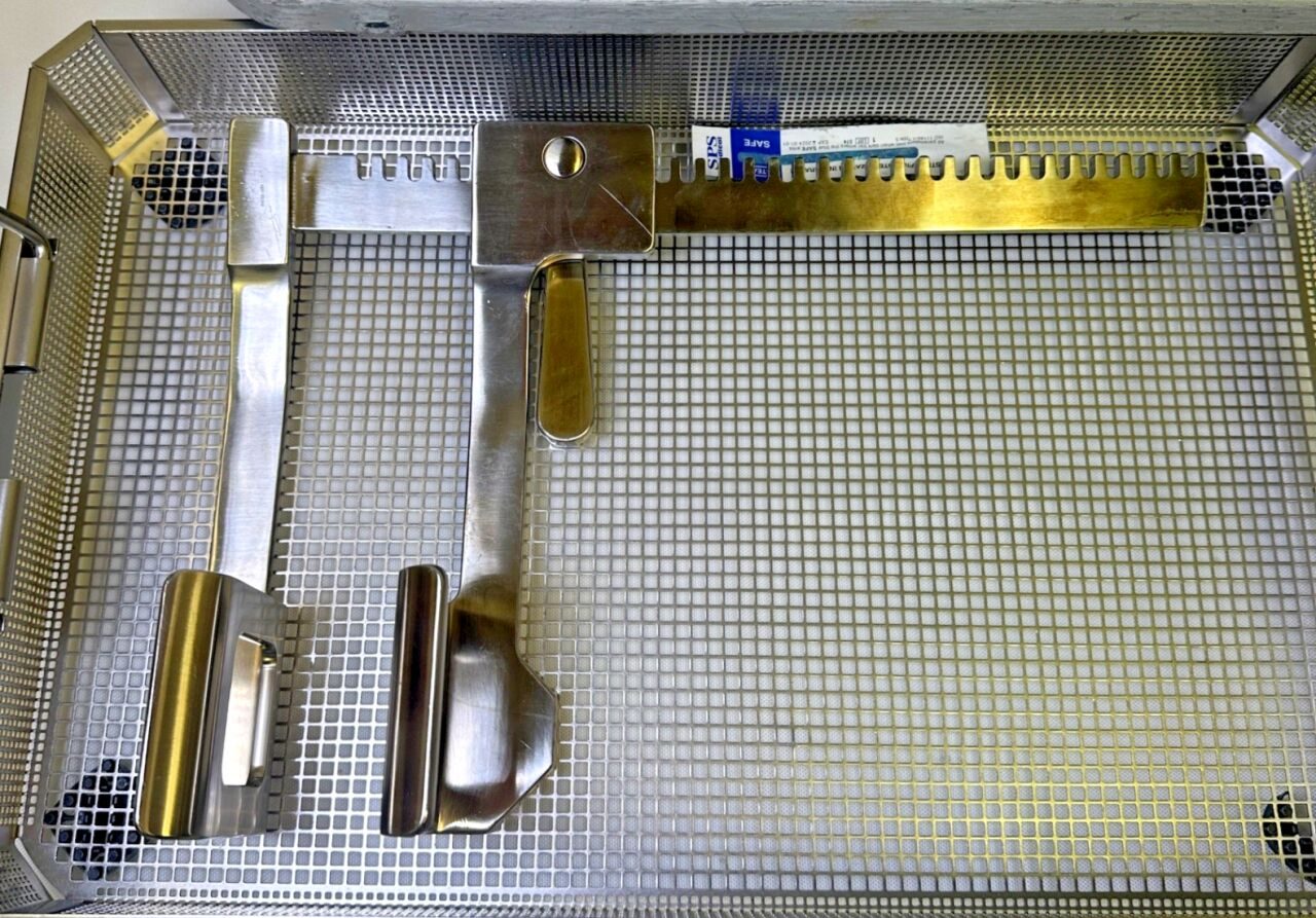 VARIOUS  14 Piece Codman Jarit CVT Open Chest Instrument Set w/ Sterlization Case — photo 8