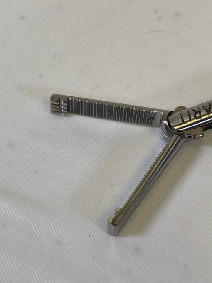 JARIT 625-114LL 5mm x 381mm RotoLok Atrau-Allis Grasping Forcep Locking Lever — photo 7