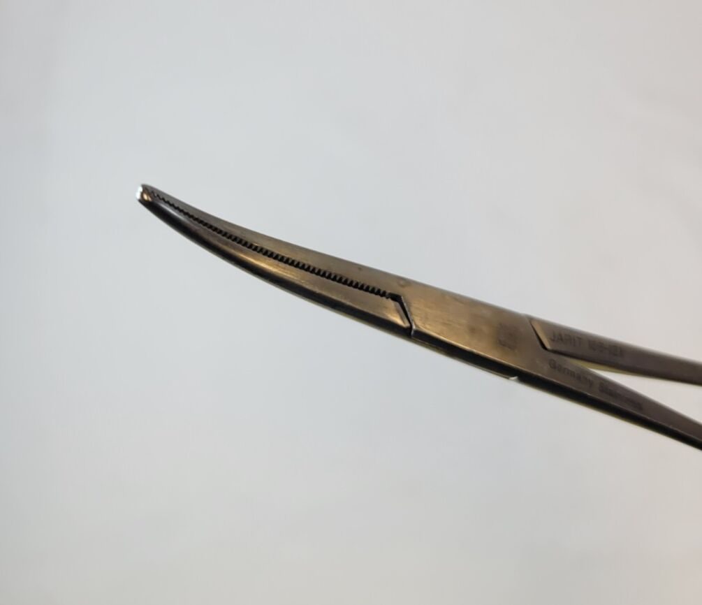 JARIT 106-121 Curved Crile Artery Forceps Serrated Jaws — photo 5