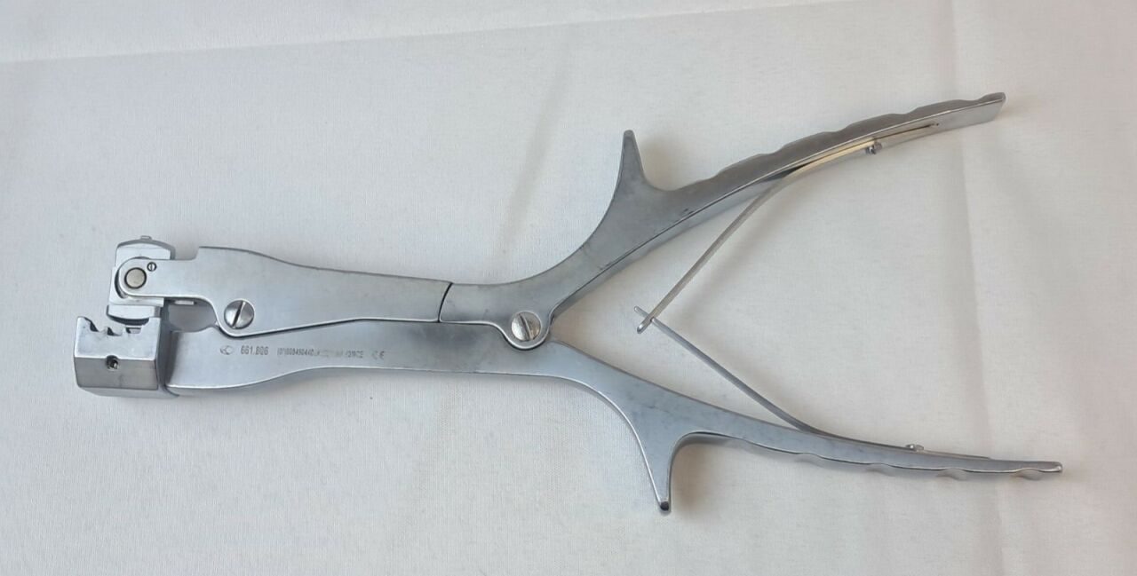 GLOBUS MEDICAL 661.806 XTEND Plate Bender — photo 2