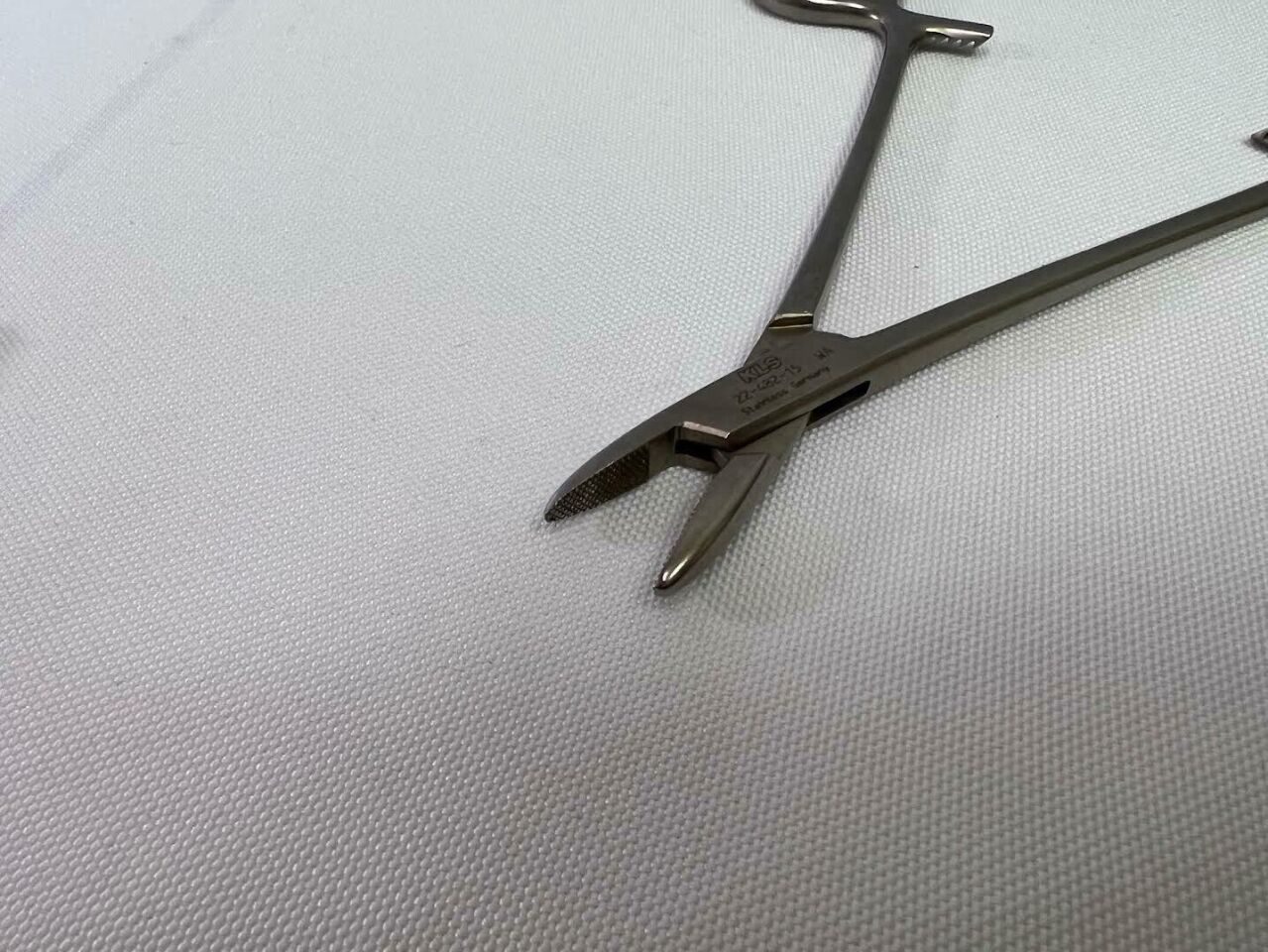 KLS MARTIN 22-482-15-07 Surgical Orthopedic Wire Twisting Forceps — photo 4
