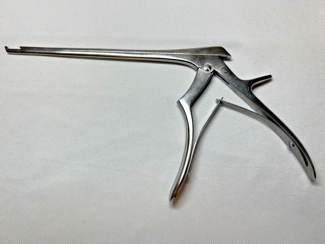 KMEDIC Spurling 3mm Kerrison Rongeur 40deg Up Bite x 3mm