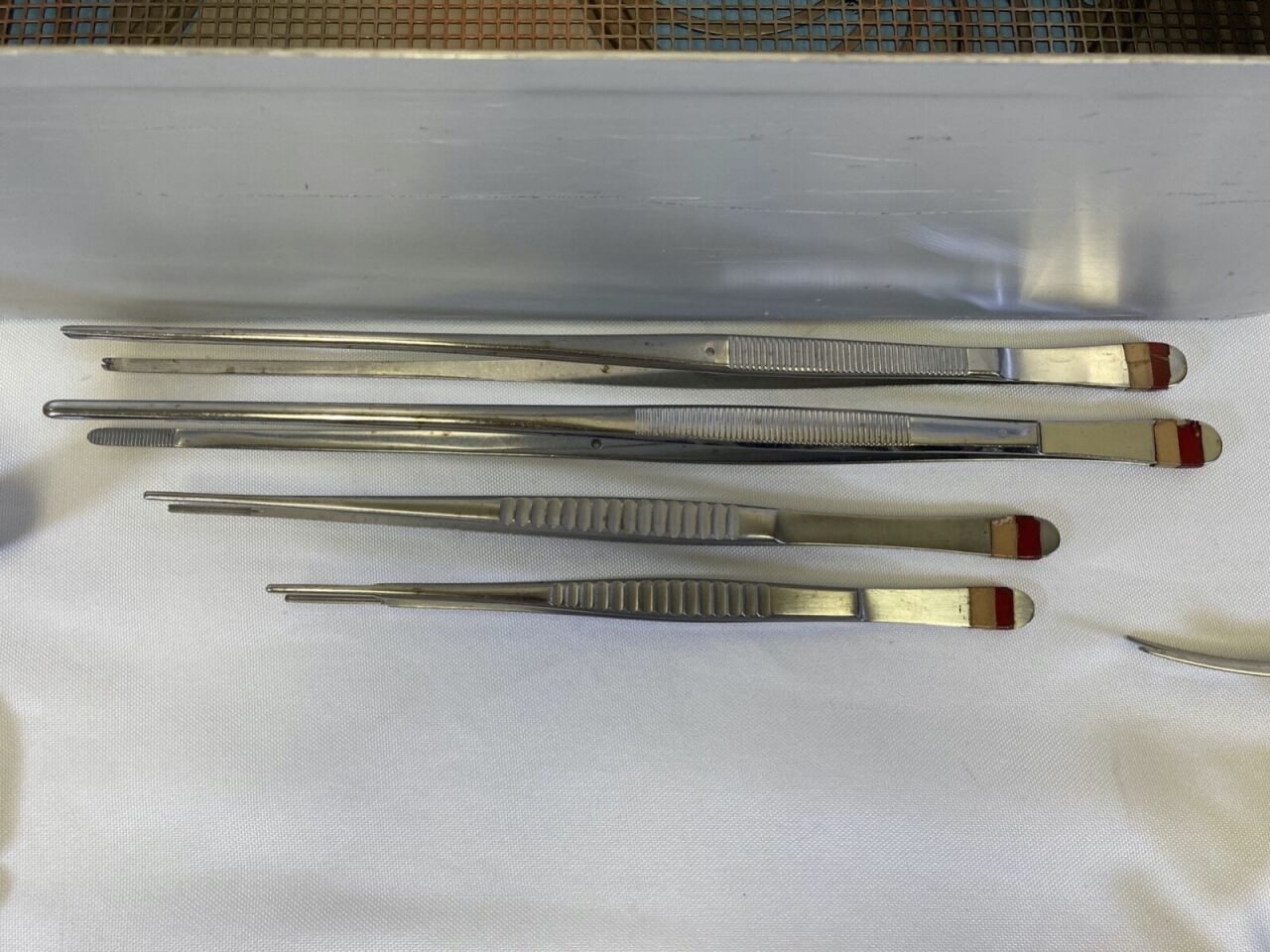 VARIOUS  32 Piece Jarit Weck V. Mueller Chest Tray w/ Sterilization Case — photo 10