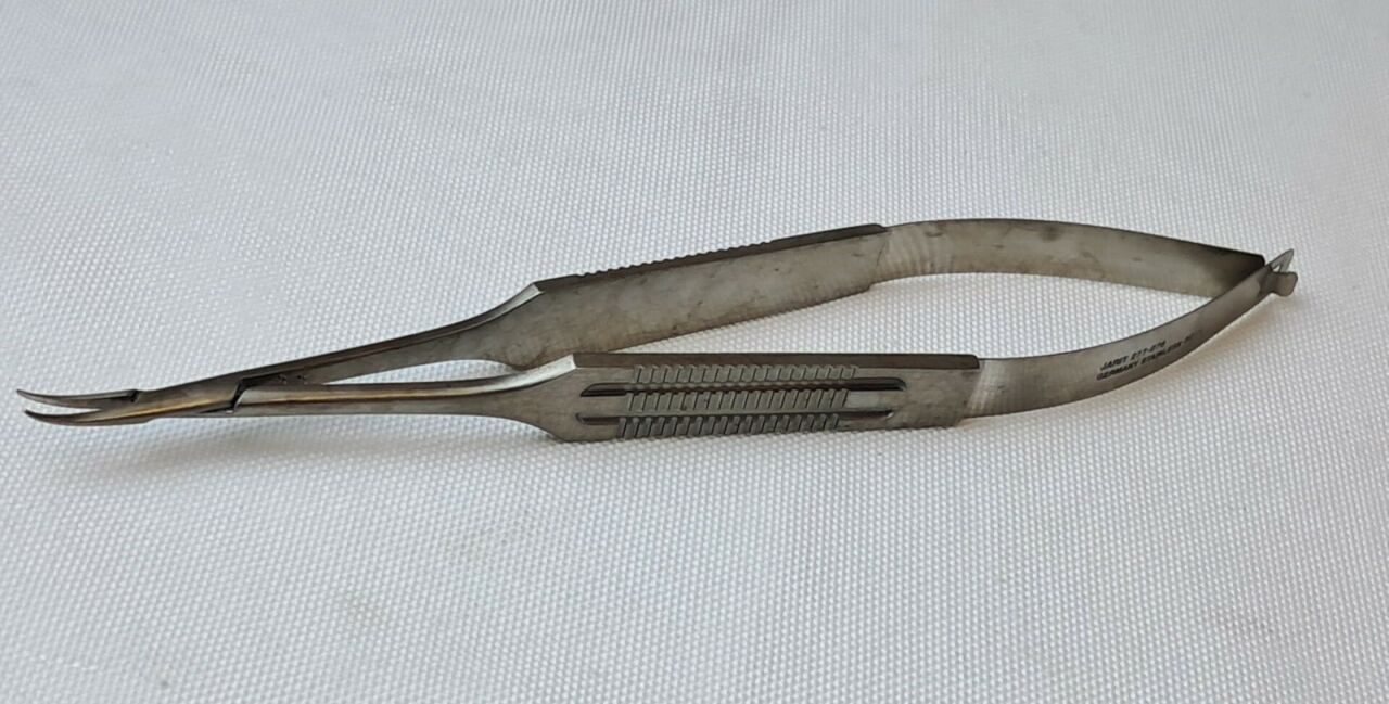 INTEGRA 277-076 Microsurgical Needle Holder 5-5/8 in