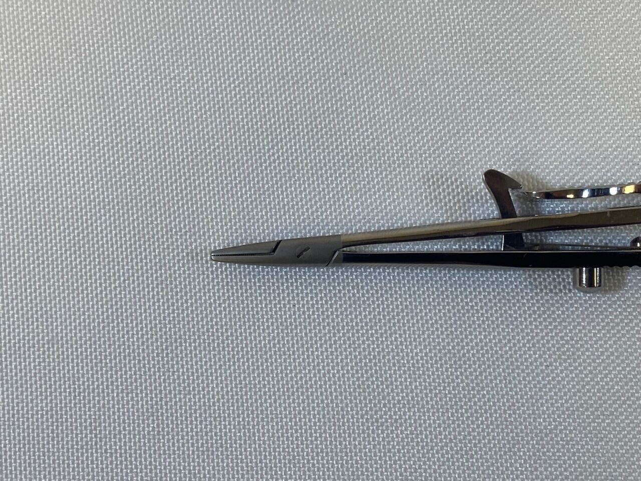 4100 9mm Jaws Straight Cross-Serrated 136mm Kalt Needle Holder 9mm Straight Cross-Serrated Jaws — photo 5