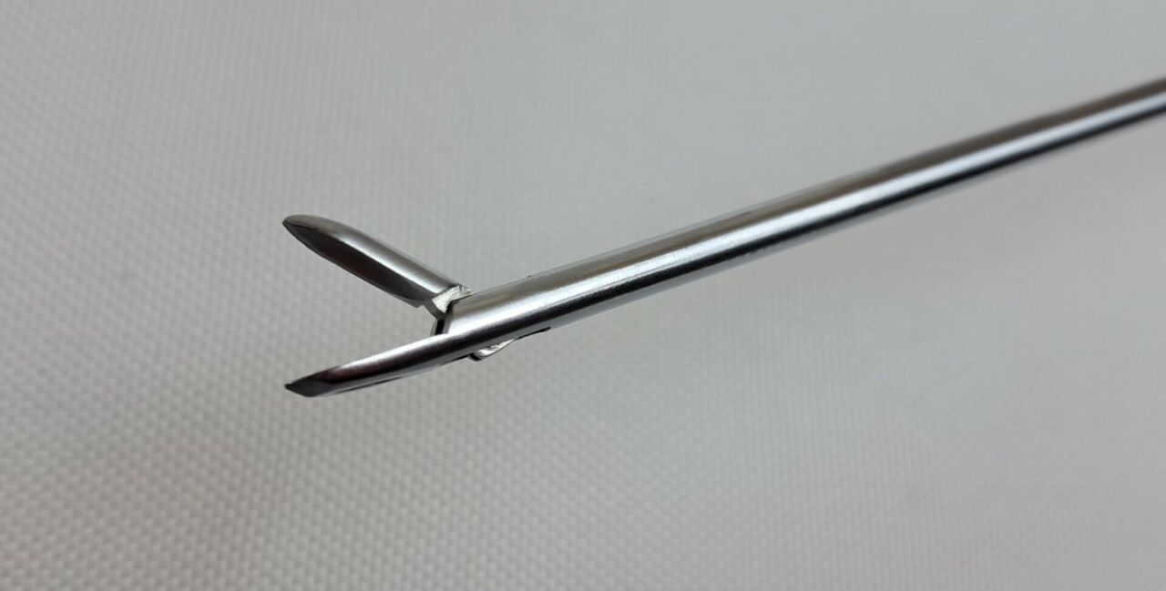 KARL STORZ 26180 F Blakesley Dissecting Laparoscopic Grasping Forceps — photo 3