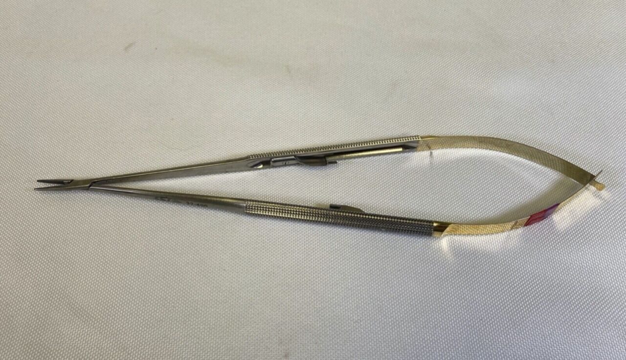 SYMMETRY SURGICAL 32-490 w/ Lock Round Handle 8.25" Jacobson T/C Needle Holder Straight