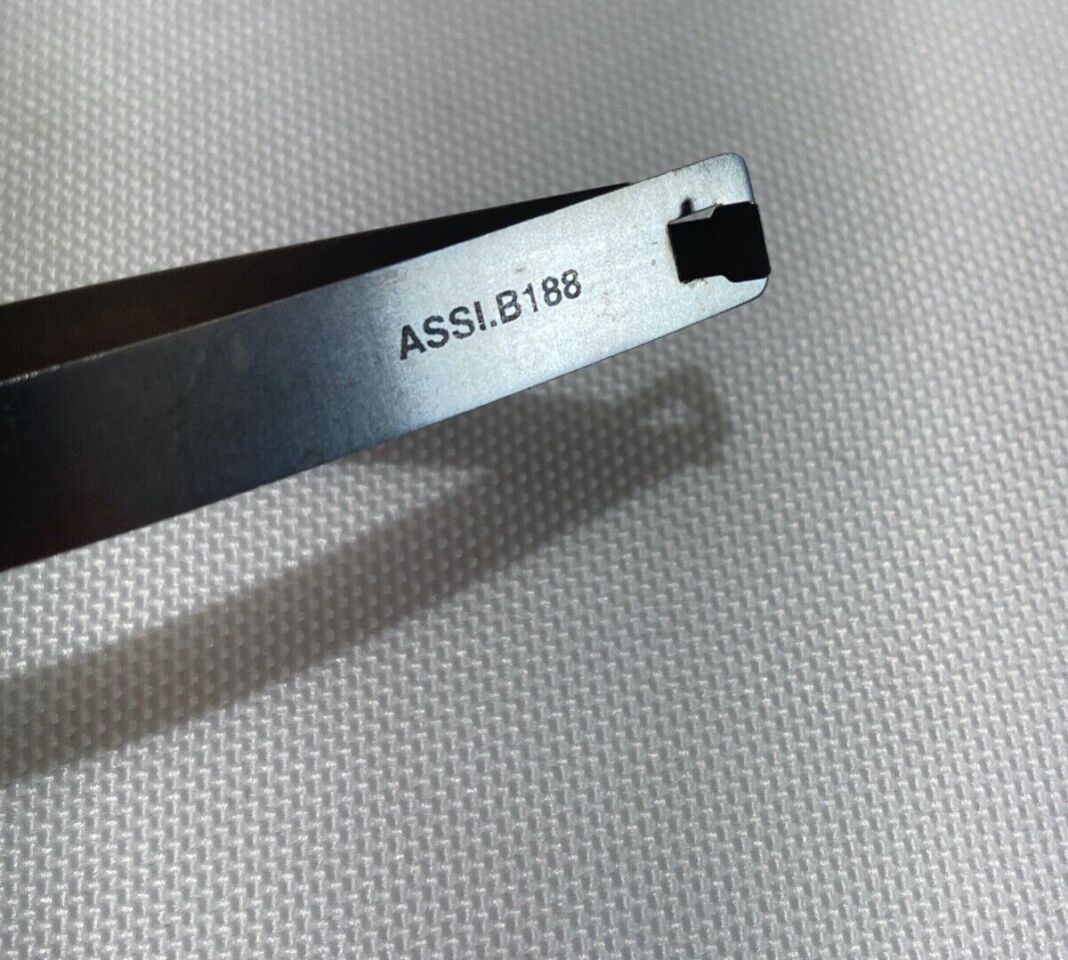 ACCURATE ASSI.B188 Micro Needle Holder Curved 0.4mm Jaw 8mm Round Handle L:18cm — photo 2