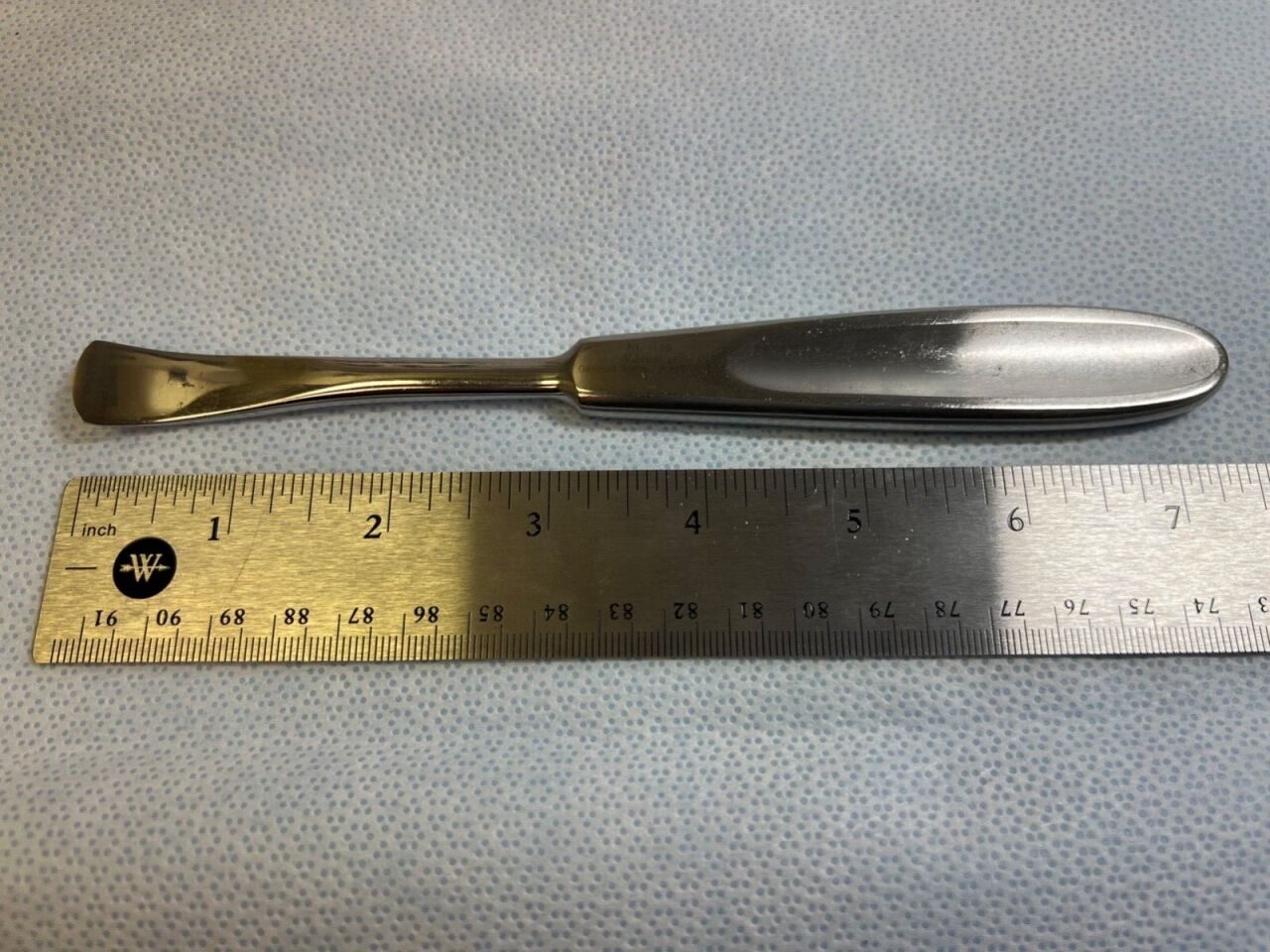 V. MUELLER NL1150 Campbell Periosteal Elevator 16mm Wide Curved Blade — photo 4