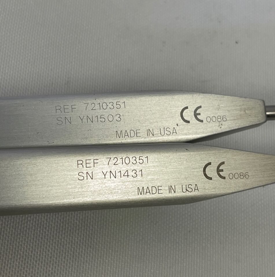 SMITH & NEPHEW 2 Illuminators Trivex Shaver Light Cord & Illuminators w/ Sterilization Case — photo 5