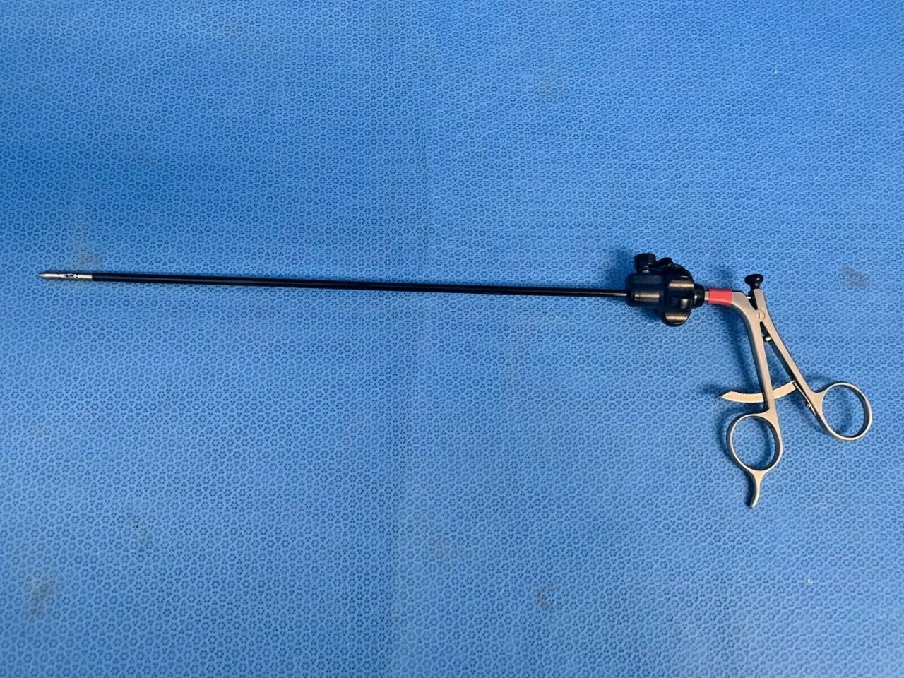 STRYKER 250-080-234 Laparoscopic Ratchet Handle And Shaft W/Dissector Insert — photo 1
