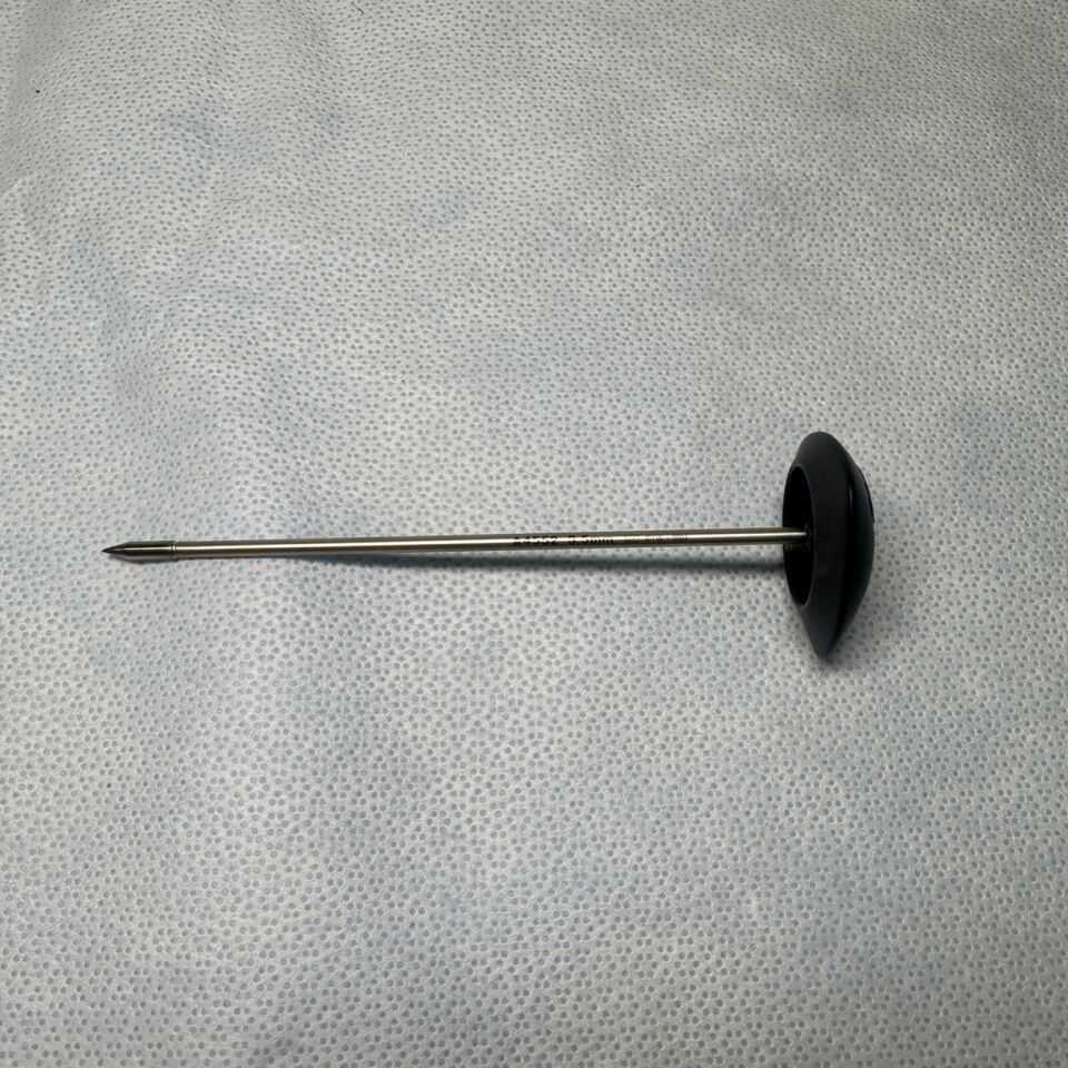 OLYMPUS A4552 3.5mm Triangular Tip Trocar — photo 2